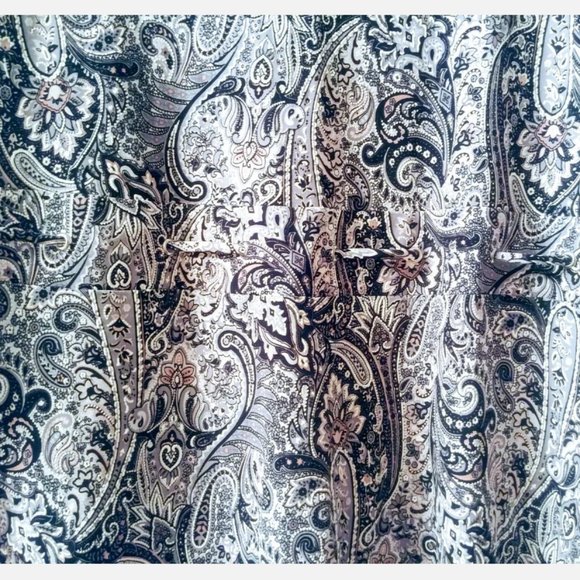 NWT C est 1946 Blouse/Top Black/White Paisley - Picture 2 of 7